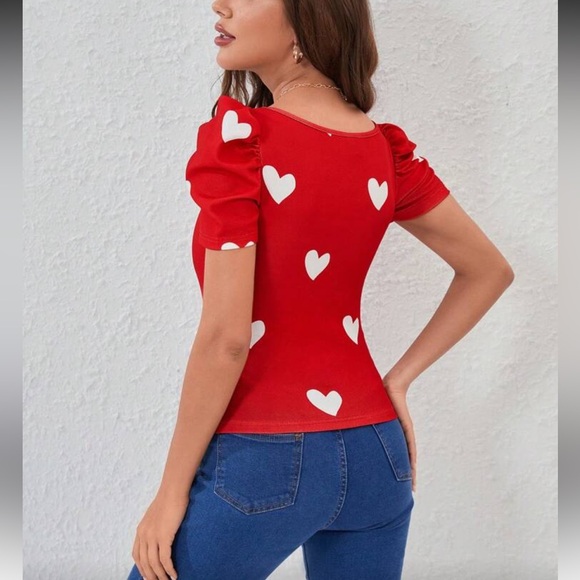Red Heart Print Women's Top - Picture 2 of 5